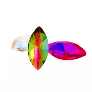 Accessoires de bijouterie en diamant œil de cheval à fond pointu, fabricant en gros de diamants en verre cristal d'eau de forme irrégulière - Product Image 4