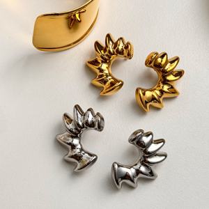 2024ダザン新しいHOT18kゴールドメッキ低刺激性ステンレス鋼ヴィンテージサンサイクロンボーンイヤリングビーチジュエリー - Product Image 4