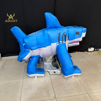 Ballon gonflable en forme de requin style pixel art pour la décoration de fête d'anniversaire des enfants, modèle de poisson de dessin animé gonflable pour spectacle scolaire