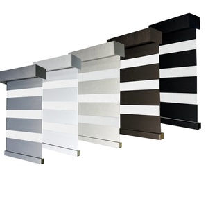 Stores enrouleurs électriques zébrés intégrés pour la décoration intérieure, avec tissu imperméable et contrôle de la lumière occultant - Product Image 1