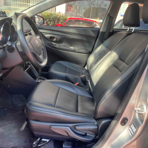 Hecho en China, el coche más vendido YARiSL <span class=keywords><strong>Yaris</strong></span> 2015 2016 2017 <span class=keywords><strong>2018</strong></span> 2019 2020 2021 2022, coche cómodo de 5 asientos automático de <span class=keywords><strong>gasolina</strong></span> - Product Image 3