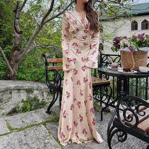 Abito Lungo Elegante da Donna in <span class=keywords><strong>Raso</strong></span> Stampato con Scollo a V e <span class=keywords><strong>Maniche</strong></span> <span class=keywords><strong>Lunghe</strong></span>, Stile Europeo e Americano, Nuova Collezione Primavera-Autunno - Product Image 4