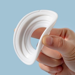 Couvre-gobelet en silicone avec design ondulé pour tasses, couvercle réutilisable et coloré - Product Image 4