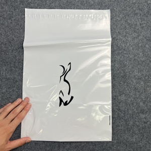 Libro Mailer Autosellado Plano Rígido Compostable Post Logística <span class=keywords><strong>Correo</strong></span> Paquete Ropa Embalaje Plástico Negro Envío Poly Mailer - Product Image 2