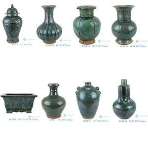 <span class=keywords><strong>Vaso</strong></span> in Ceramica RZSP48 con Smalto Verde Craquelé e Decorazione a <span class=keywords><strong>Testa</strong></span> di Leone con Due Manici - Product Image 6