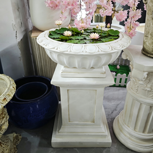 Décoration pour maisons, grands pots à plantes, jardinières en FRP Lotus, pots d'extérieur pour plantes - Product Image 3