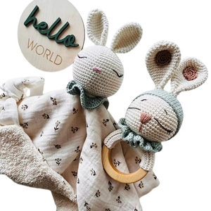 Bunny Rattle Teething Toy <span class=keywords><strong>Crochet</strong></span> Lovey Manta DE SEGURIDAD Bunny, Bunny Lovey Gift <span class=keywords><strong>para</strong></span> recién <span class=keywords><strong>nacido</strong></span> Set - Product Image 1