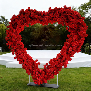 Arco di Fiori Artificiali a Forma di Cuore Personalizzato per Decorazioni di Matrimoni - Product Image 4