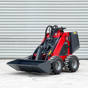 Mini-chargeuse compacte sur chenilles avec moteur comme composant central - Product Image 2