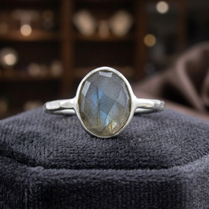 Simple Looking Cut <b>Labradorite</b> Gemstone <b>Ring</b> 925 Sterling Silver Handmade Trendy Party & Wedding Jewelry - Product Image 3