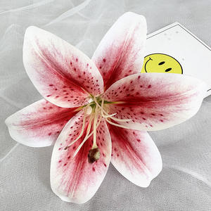 Tête de <span class=keywords><strong>fleur</strong></span> de lys en impression 3D faite à la main de haute qualité pour les décorations de gâteaux de Pâques et de mariage, style moderne, livraison rapide - Product Image 3