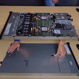 SR630 V3 5th Gen Intel Xeon Scalable 32 DIMMs of DDR5 32x TruDDR5 OCP 3.0 slot 7mm <b>SATA</b> hot-swap boot <b>drives</b> - Product Image 6