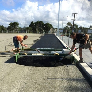 Road <span class=keywords><strong>paver</strong></span> nhà máy 25cm-1Meter Chiều rộng nhựa đường lát máy mini <span class=keywords><strong>paver</strong></span> để bán - Product Image 4