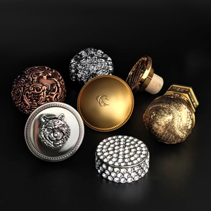 Customised Logo Die Cast Zamac Adhesive <strong>Label</strong> Reusable Bottle Cap for <strong>Vodka</strong> Whiskey Wine &amp; Perfume - Product Image 3