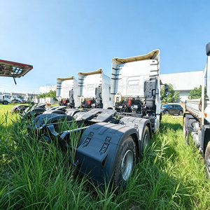 <span class=keywords><strong>Cabeza</strong></span> <span class=keywords><strong>Tractora</strong></span> Isuzu Usada de 460HP, Volante a la Derecha, 6x4, de Servicio Pesado, para Transporte de Contenedores y Semirremolques - Product Image 4