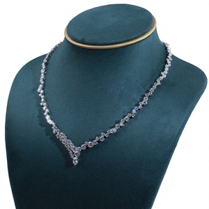 Collar de Diamantes Vintage Cultivados en Laboratorio de Oro Sólido de 14K, Corte Brillante, Certificado IGI, Regalo de Lujo Unisex para Compromiso, Boda o Fiesta - Product Image 1