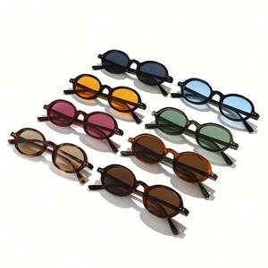 Gafas de Sol Redondas con Logotipo Personalizado, Estilo Retro 2026, con Remaches, Protección UV400, Montura Pequeña, para Hombre y Mujer - Product Image 4