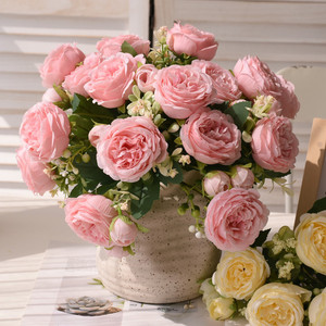 Bouquet de roses artificielles 5 têtes en soie pour décoration de mariage et de maison - Product Image 1