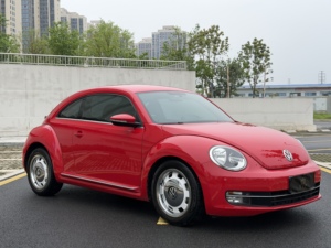 Beetle 1.4TSI 2014 Usado, Económico, Bajo Kilometraje, Automático, Cuero, R16, Volante a la Izquierda, Rojo, Versión Fashion - Product Image 3