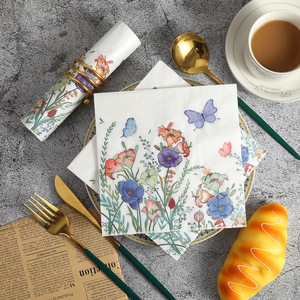 Serviettes de table <span class=keywords><strong>en</strong></span> <span class=keywords><strong>papier</strong></span> à fleurs papillon style Ins Décorations de table Serviettes jetables de fête d'anniversaire de style campagnard écologique - Product Image 4