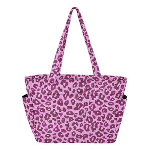 Sac fourre-tout rose imprimé léopard, imperméable, design personnalisé, grand format, portable, pour le voyage et le shopping, sac à bandoulière pour femme avec poignée - Product Image 1