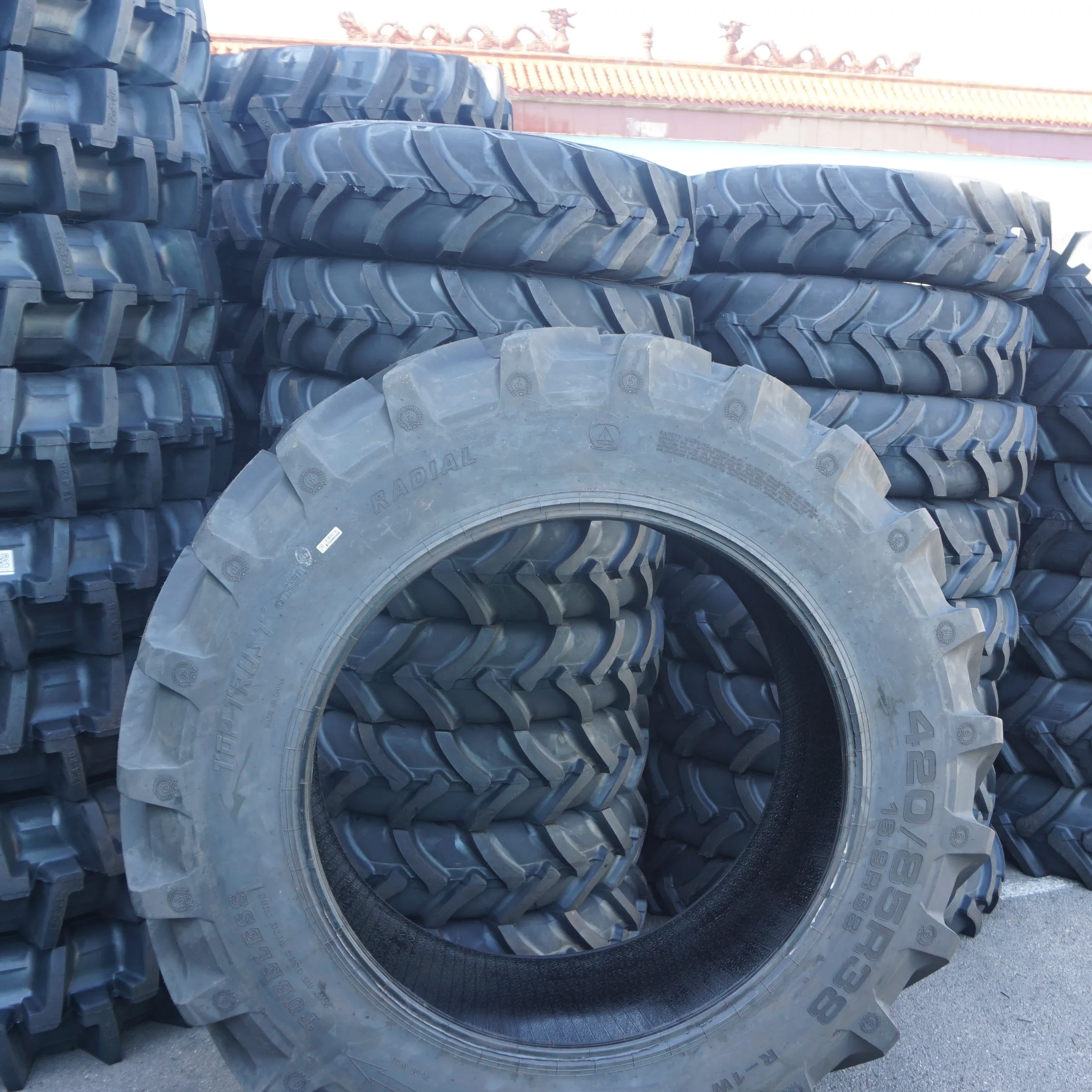 710/70 R, 38 ott, funciona con ubneumática, ubber, yre R-1, attern R-1W