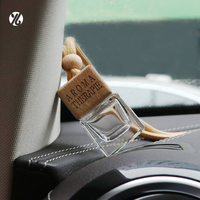 Vente en gros de diffuseurs de parfum pour voiture personnalisables avec logo, 10 ml, à suspendre, flacon en verre vide pour désodorisant de voiture