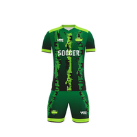 Maillot de football blanc personnalisé pour hommes, maillot de football jaune vert et short, kit d'uniformes d'équipe de football