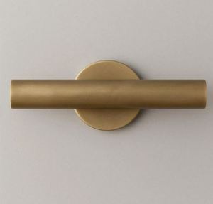 Aplique de pared cilíndrico de latón: Iluminación minimalista moderna de mediados de siglo - Product Image 4