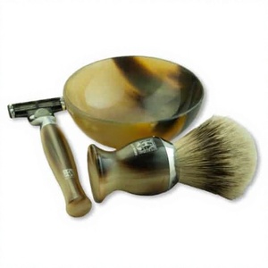 Sifflet artisanal 100 % corne de buffle, design traditionnel, poli, forme animalière, étanche, cadeau de mariage personnalisé - Product Image 1