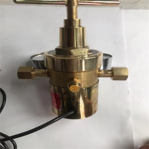 Réducteur de pression à deux étages YQY-11 25 Mpa pour utilisation avec l'oxygène - Product Image 3