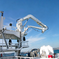 Grue marine à flèche articulée offshore, grue hydraulique haute flexibilité pour les opérations d'entretien des cargaisons des navires