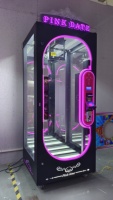 Leon, modèle Date rose personnalisé, borne de divertissement pratique, machine à jouets en peluche à monnayeur pour la distribution de prix, en métal et plastique