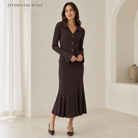 Robe longue côtelée marron foncé pour femme, col polo, manches longues, vente en gros pour boutiques