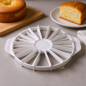 Diviseur de gâteau Kaiser 14-16 pièces, outil de pâtisserie pour couper et servir les gâteaux - Product Image 3