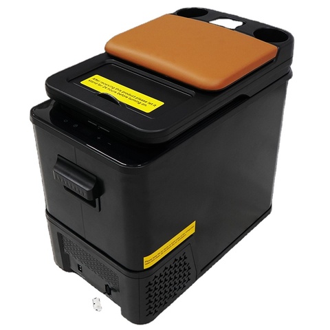 Special Refrigerator with Compressor and Large Capacity Armrest Box for Mercedes-Benz Sprinter