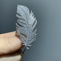 XILIANGFEIZI Broche Plume Euro-Américaine en Or Véritable 18K, Corsage en Cuivre et Zircon, Vente Chaude, Accessoire Cadeau pour Mariage et Fête