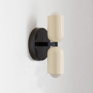 Lampe murale créative de style nordique pour chambre à coucher et salon, couleur crème avec lumière de couloir colorée pour hôtels et maisons d'hôtes - Product Image 6