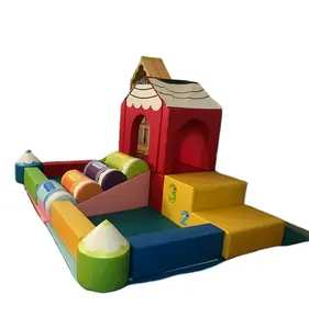 Bonitas casas de juegos para niños de espuma, color rojo, azul, amarillo y verde, equipo de interior suave para gimnasio de niños, juegos suaves para fiestas de niños pequeños, casa de juegos