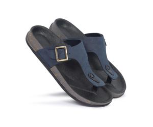 Chanclas clásicas de microfibra de cuero azul marino con hebilla y suela de goma, sandalias de verano con punta abierta. - Product Image 4