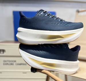 Chaussures de course professionnelles en fibre de carbone légère et amortissante Brookes pour hommes et femmes, pour la course sur piste et le marathon. - Product Image 6