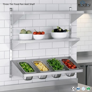 Étagère murale à 3 niveaux en acier inoxydable 201/304 pour bacs alimentaires, avec deux étagères de rangement supérieures et une station de garniture GN inclinée inférieure - Product Image 1