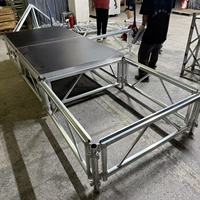 Plataforma Elevadora Móvil Portátil de Aleación de Aluminio con Capacidad de Carga de 700 kg y Montaje Rápido para Exposiciones y Eventos, Embalaje en Palés
