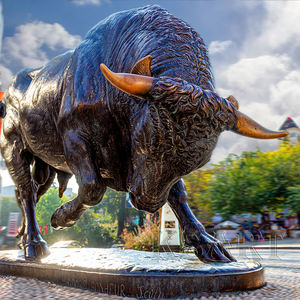 Statua del toro in bronzo a grandezza naturale completamente fusa in rame per la decorazione del centro città all'aperto che si sforzano della scultura di bue Bull - Product Image 1