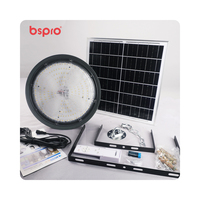 Projecteur UFO solaire étanche IP65 de type séparé 400W avec télécommande pour entrepôt, usine et salle d'exposition