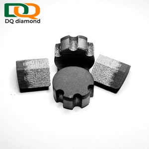 Cortadores <span class=keywords><strong>PDC</strong></span> Forjados Serrilhados de Formas Personalizadas, Ferramentas de Mineração de Minério com Substrato de Carboneto de Diamante, Pastilhas PCD, Brocas de Alta Resistência ao Desgaste - Product Image 1