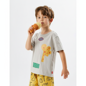 T-shirt respirant de style coréen OZKIZ T12, design simple et tendance pour garçons de 2 à 7 ans, vente en gros pour l'été - Product Image 2