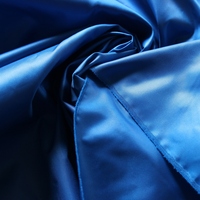 Tissu imperméable et anti-plume en taffetas 100 % polyester Ripstop 300T enduit PU, effet cire, pour doudounes, parkas et manteaux de mode