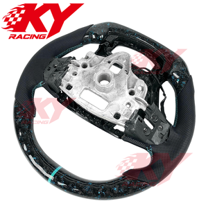 Accessoires intérieurs pour Chevrolet Silverado 1500, volant sport en cuir véritable et fibre de carbone forgée sur mesure avec LED et indicateur de régime moteur - Product Image 3