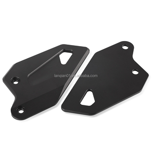 Protection de talon en aluminium pour moto <span class=keywords><strong>Kawasaki</strong></span> Z900RS 2017 2018 <span class=keywords><strong>2019</strong></span> 2020 2021 <span class=keywords><strong>Z</strong></span> <span class=keywords><strong>900</strong></span> <span class=keywords><strong>RS</strong></span> <span class=keywords><strong>Z</strong></span> 900RS Cafe Accessoires - Product Image 5